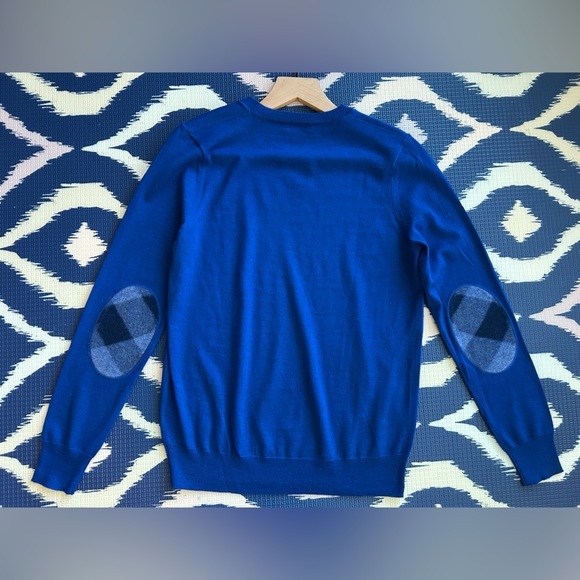 SALE! Burberry Women’s Sweater Size Small, Loving Kindness Everyday - Picture 2 of 16